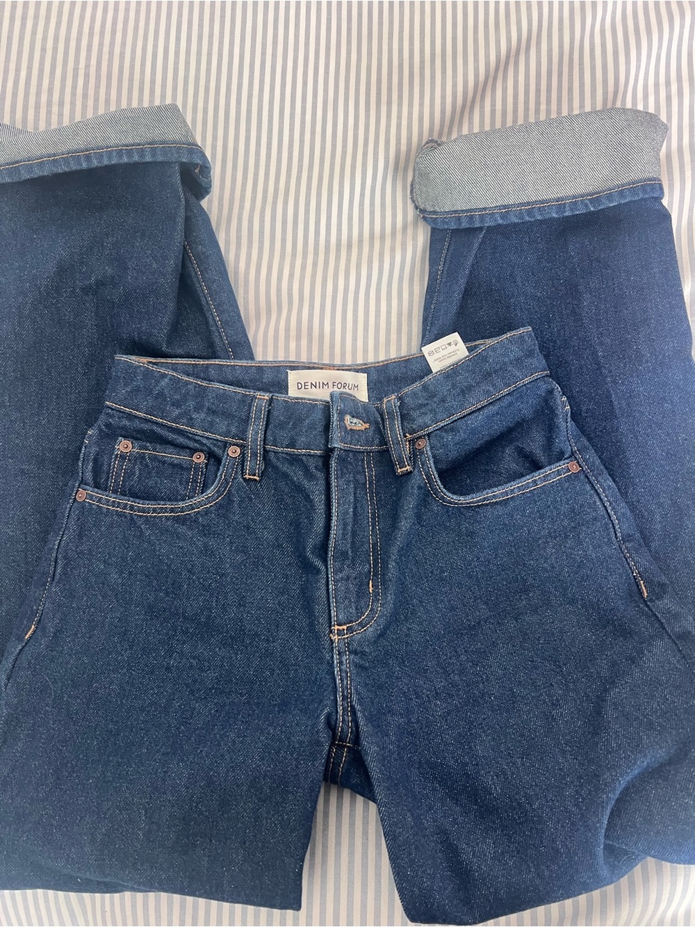 Aritzia NWOT Denim Forum Jeans